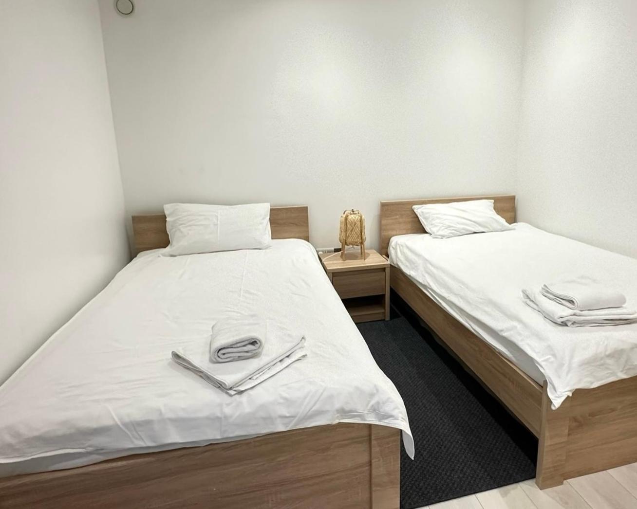Annex At Orchard House - Strictly No Parties Apartment Barton in the Clay Екстериор снимка